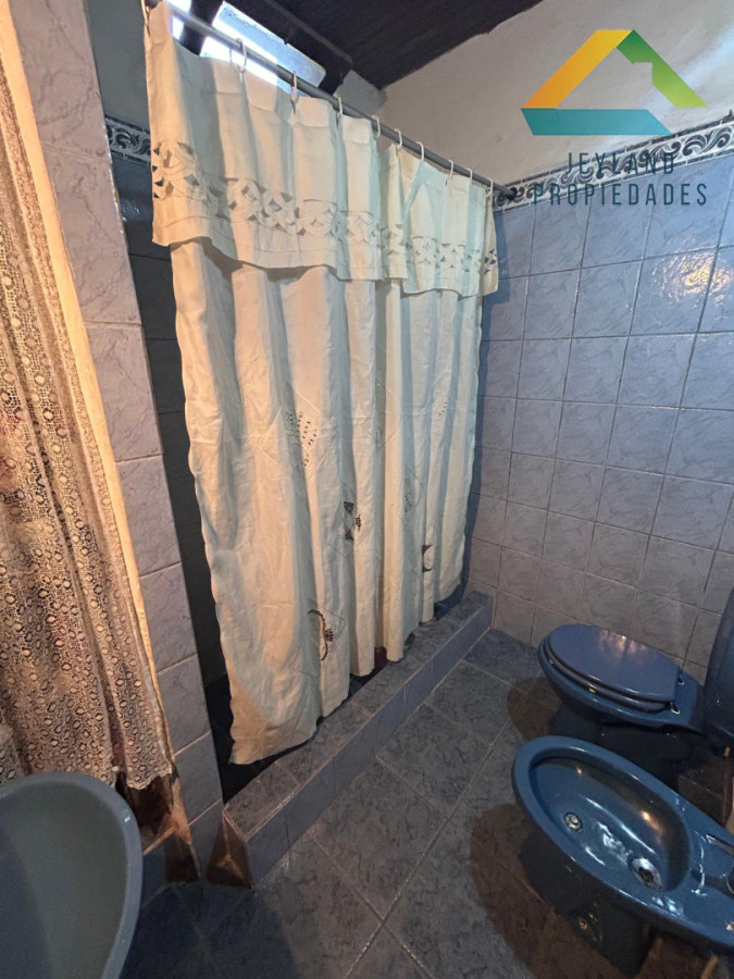 Casa ID.477 - SE VENDE CASA 2 DORMITORIOS BARRIO LA ESTACION 