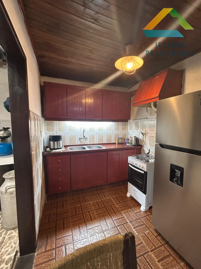 Casa ID.477 - SE VENDE CASA 2 DORMITORIOS BARRIO LA ESTACION 