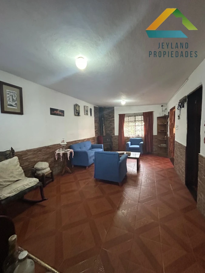 Casa ID.477 - SE VENDE CASA 2 DORMITORIOS BARRIO LA ESTACION 