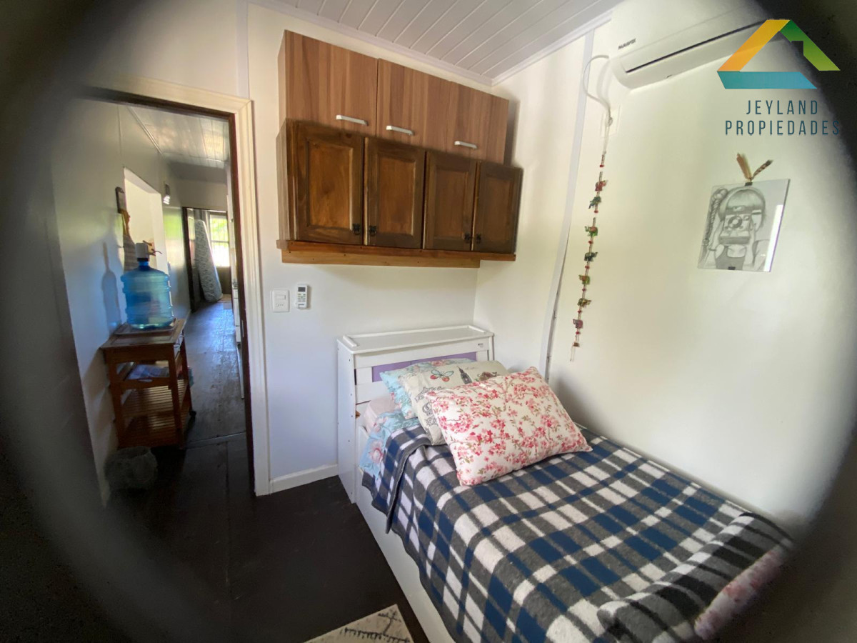 Casa ID.129 - SE VENDE CASA  3 DORMITORIOS EN BALNEARIO LA ESMERALDA