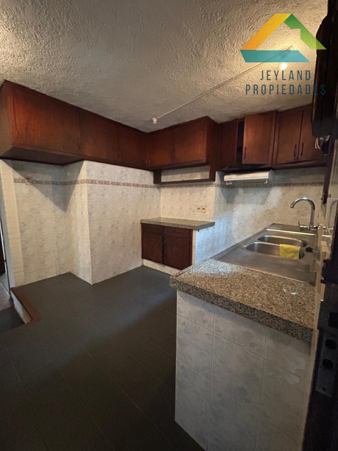 Casa ID.438 - SE VENDE CASA DE 2 DORMITORIOS 