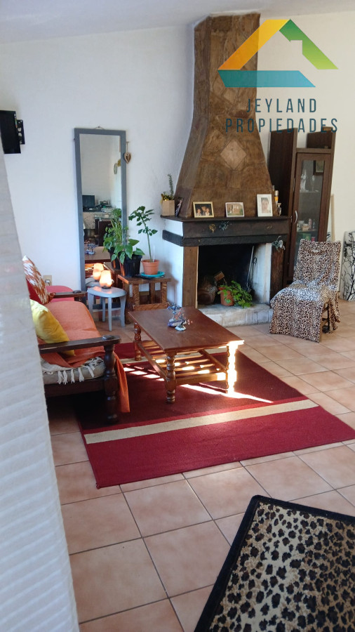 Casa ID.162 - SE VENDE CASA 3 DORMITORIOS EN LAUSANA 
