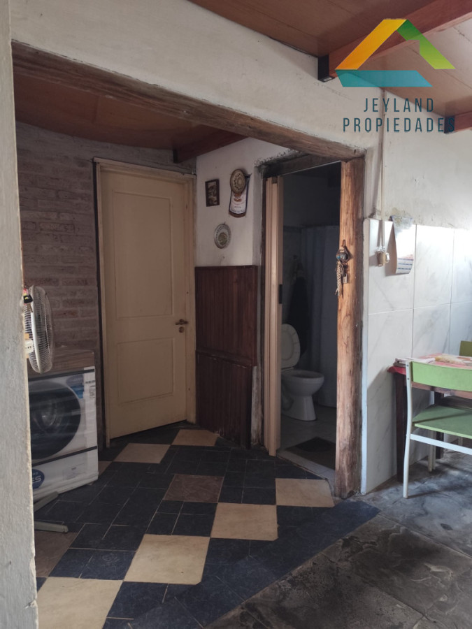 Casa ID.347 - SE VENDEN 2 CASA EN UN MISMO PADRON SAN CARLOS