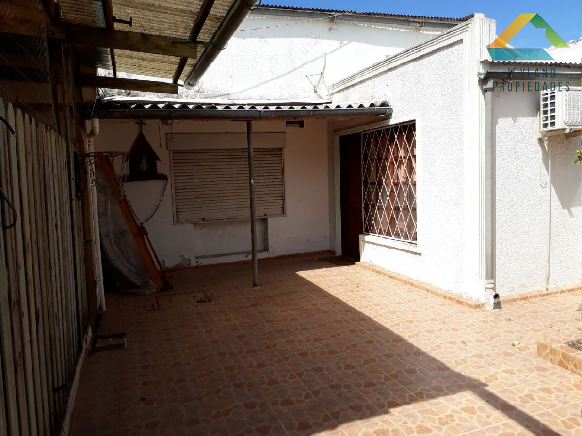 Casa ID.1 - SE VENDE OPORTUNIDAD APTOS Y LOCALES 25 DE MAYO CENTRO MALDONADO