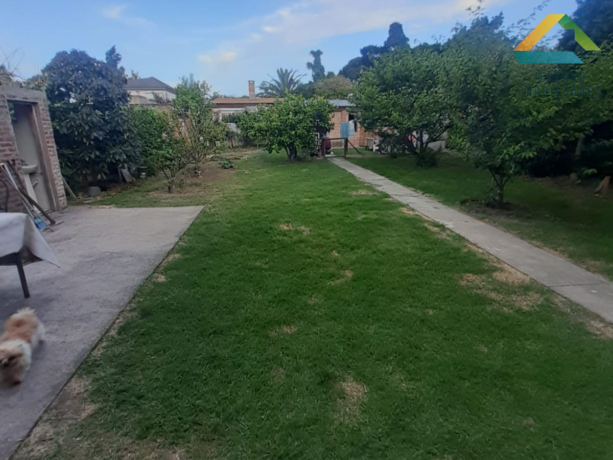 Casa ID.41 - SE VENDE CASA 2 DORM EN BARRIO LAUSANA AMPLIO TERRENO