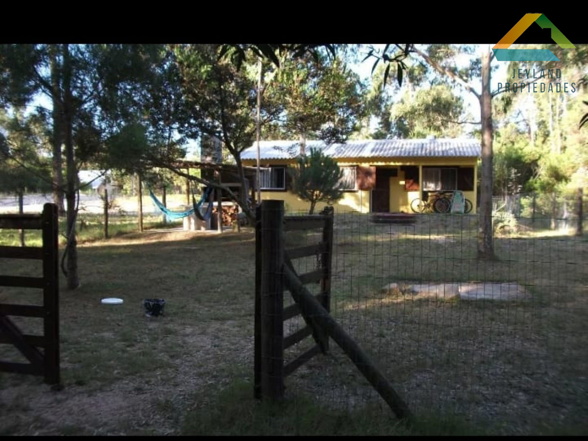 Casa ID.48 - SE VENDE CASA EN EL DEPRTAMENTO DE ROCHA BALNEARIO LA ESMERALDA