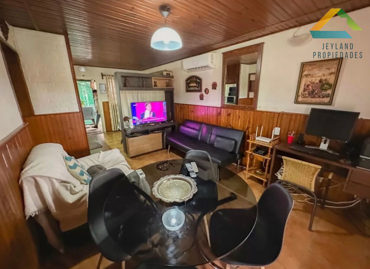 Casa ID.52 - SE VENDE CASA 3 DORMITORIOS EN BARRIO CERRO PELADO