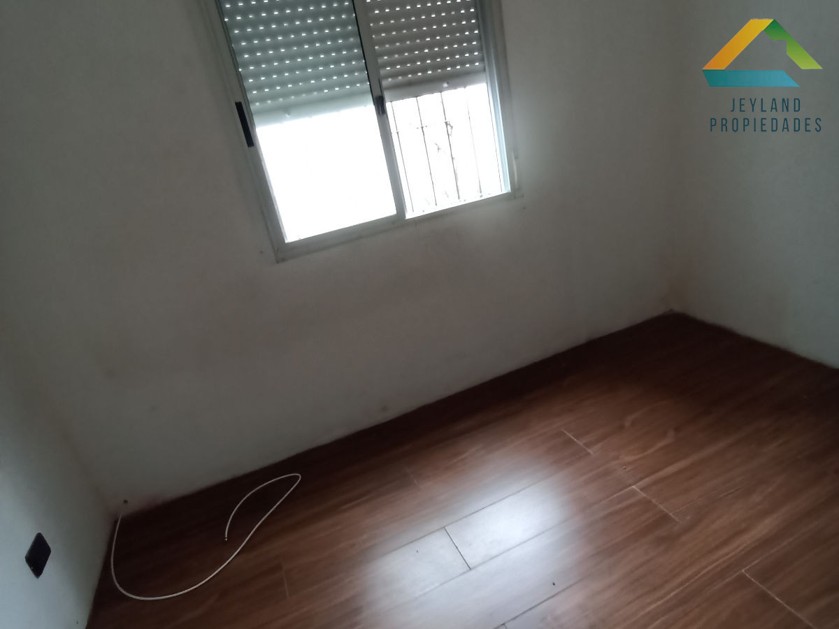 Casa ID.5 - SE VENDE CASA AMPLIA CON OFICINA AL FRENTE CENTRO DE MALDONADO