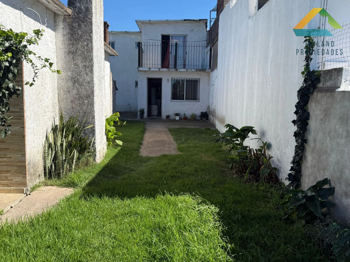 Casa ID.63 - SE VENDE CASA 3 DORMITORIOS EN BARRIO TREINTA Y TRES