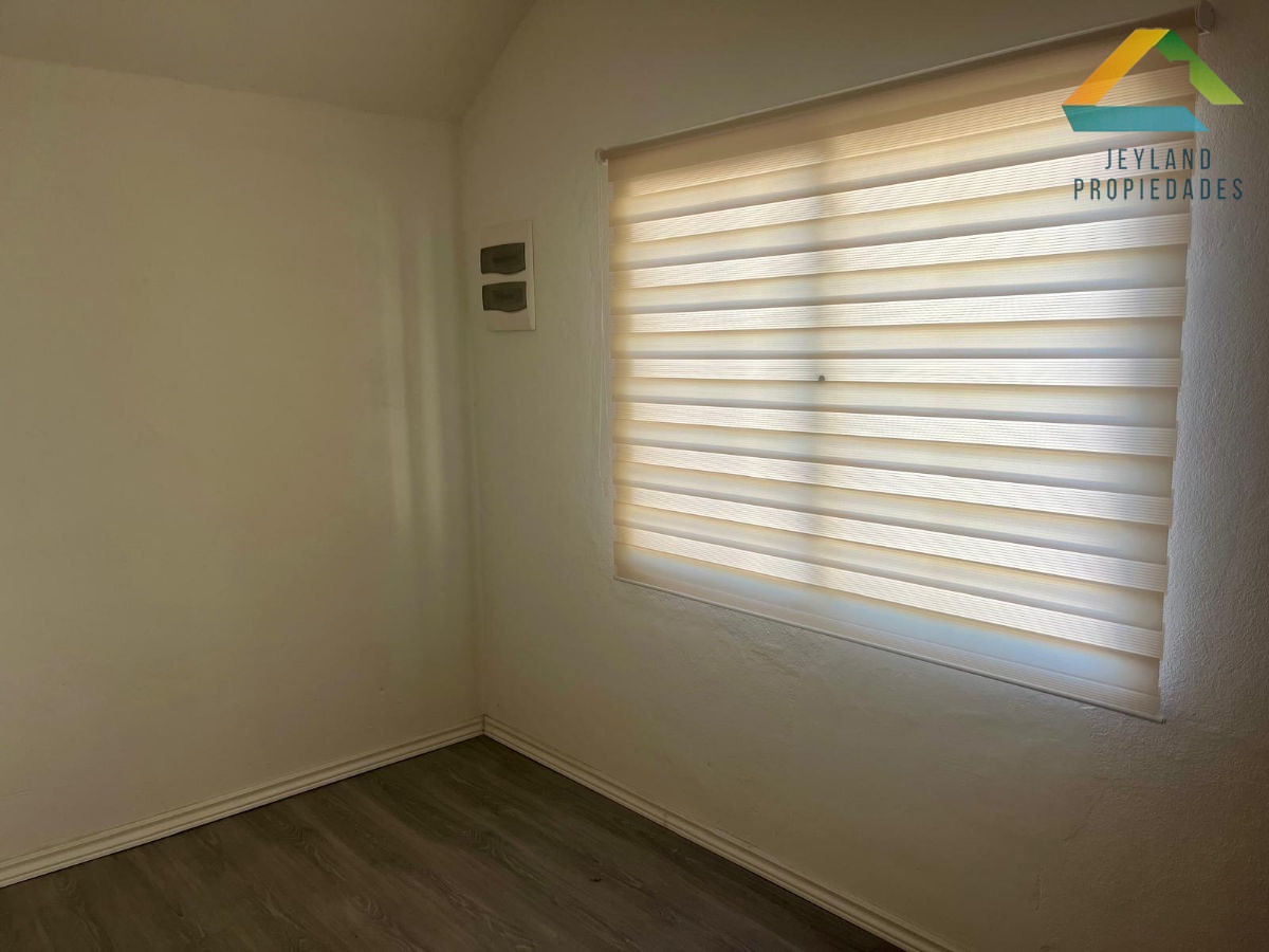 Casa ID.76 - SE VENDE CASA  4 DORMITORIOS EN BARRIO PERLITA MALDONADO