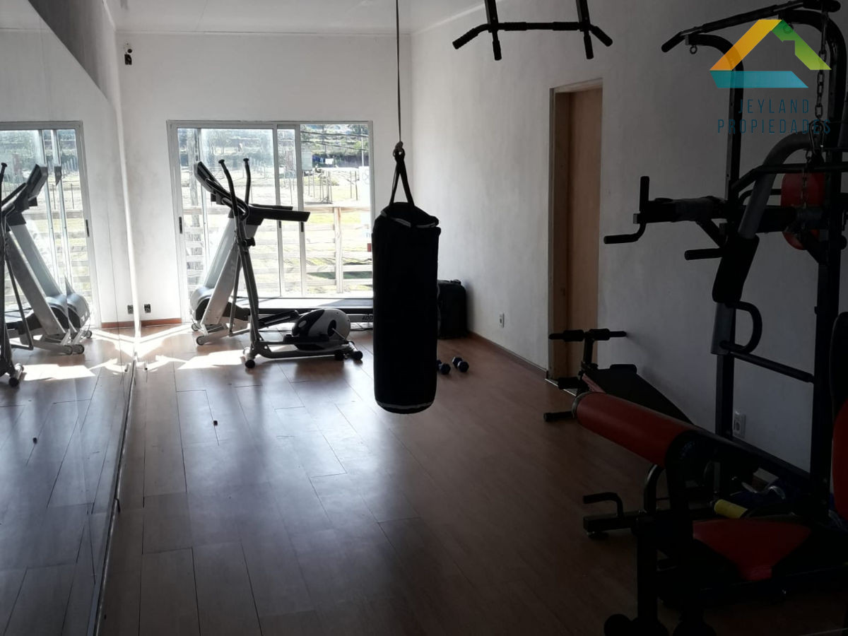 Casa ID.8 - SE VENDE CASA 3 DORM  BARRIO LOS CIRUELOS