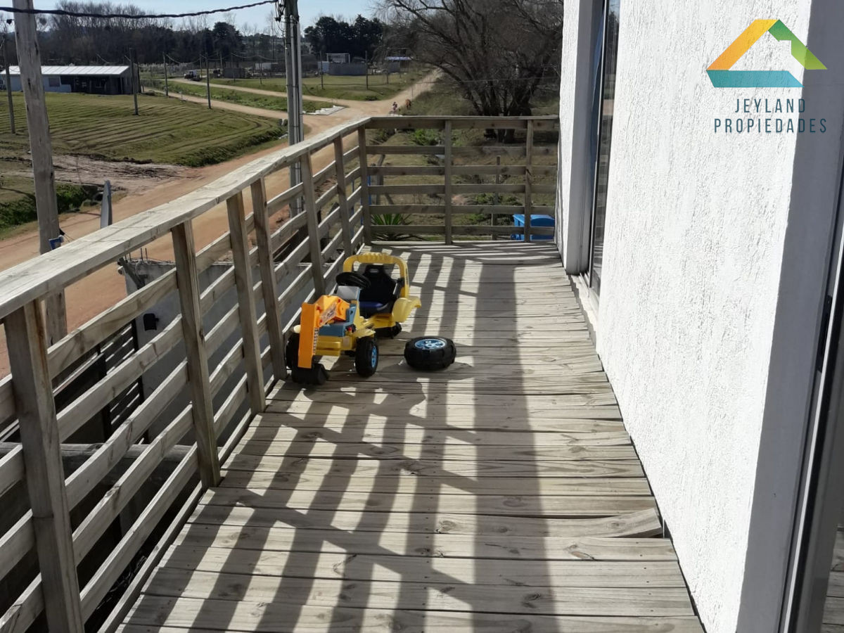 Casa ID.8 - SE VENDE CASA 3 DORM  BARRIO LOS CIRUELOS