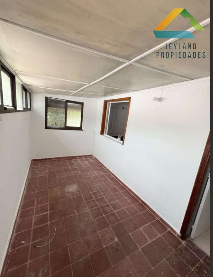 Casa ID.96 - SE VENDE CASA 3 DORMITORIOS BARRIO ODIZZIO