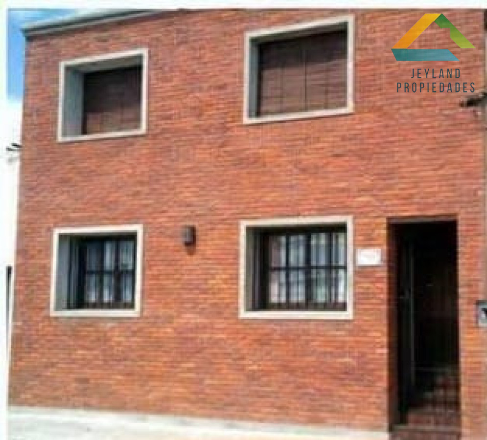 Casa ID.254 - SE VENDE CASA CENTRICA EN SAN CARLOS 