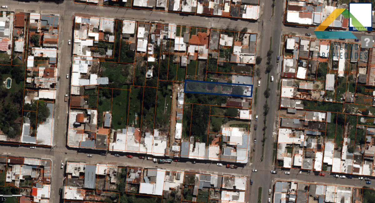 Casa ID.353 - SE VENDE CASA A RECICLAR EN SAN CARLOS