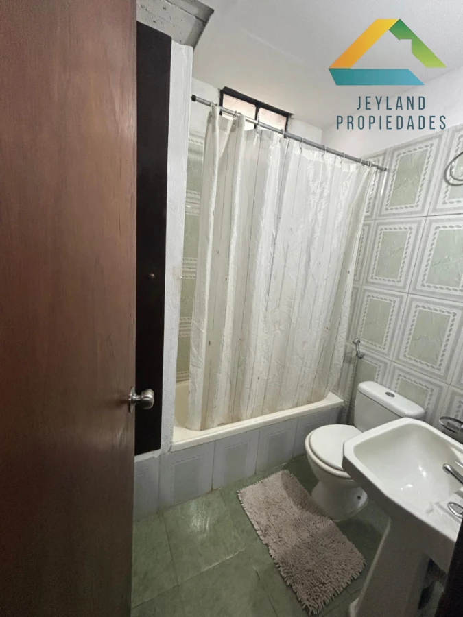 Casa ID.477 - SE VENDE CASA 2 DORMITORIOS BARRIO LA ESTACION 