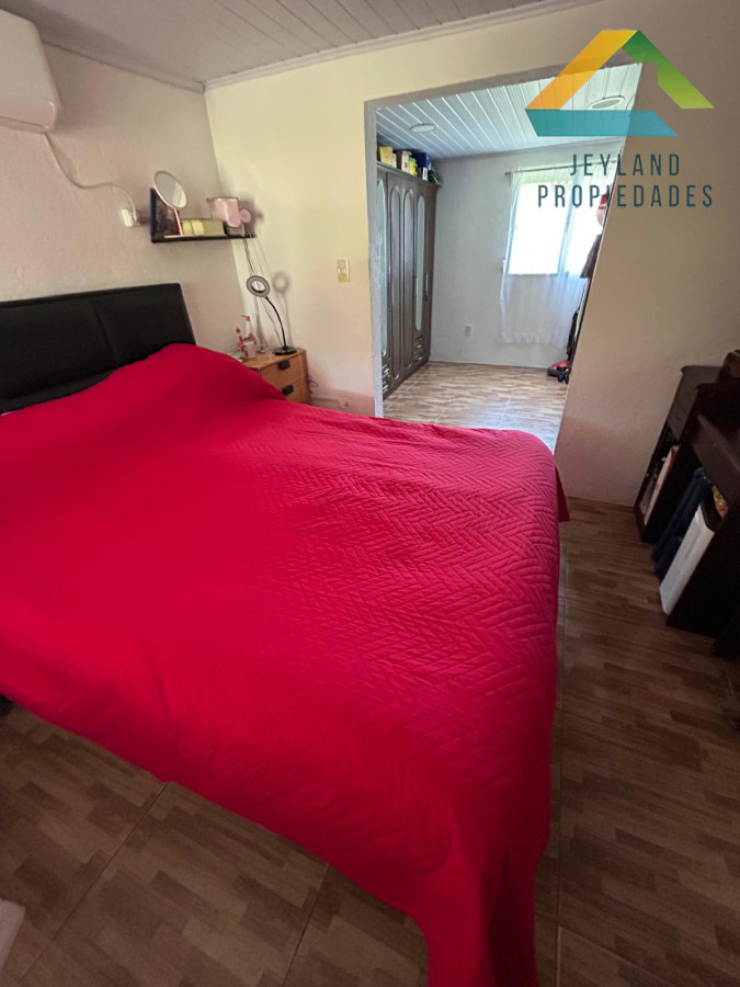 Casa ID.304 - SE VENDE CASA EN PIRAPOLIS 
