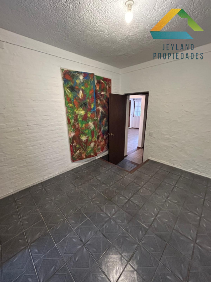 Casa ID.438 - SE VENDE CASA DE 2 DORMITORIOS 