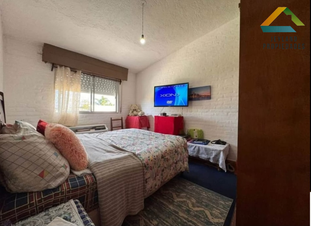 Casa ID.162 - SE VENDE CASA 3 DORMITORIOS EN LAUSANA 