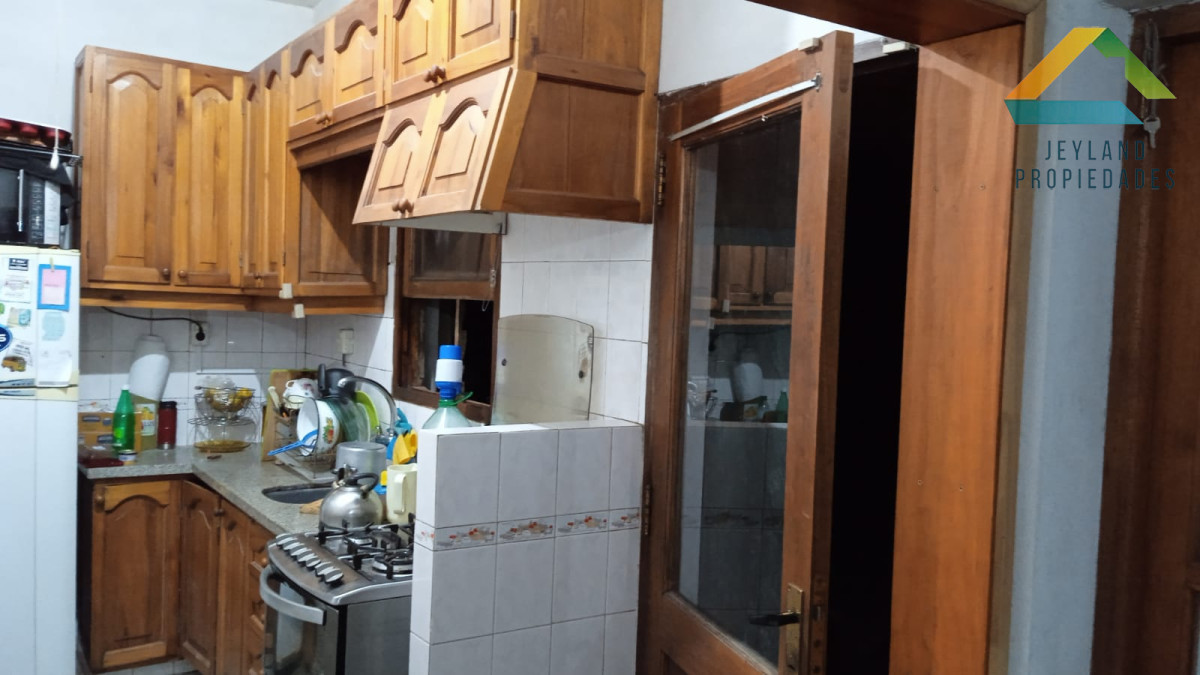 Casa ID.193 - SE VENDE CASA MAS APTO SAN CARLOS