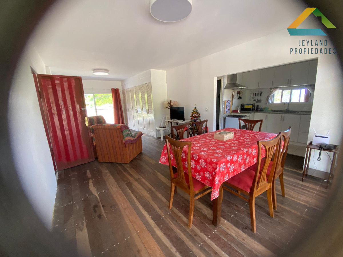 Casa ID.129 - SE VENDE CASA  3 DORMITORIOS EN BALNEARIO LA ESMERALDA