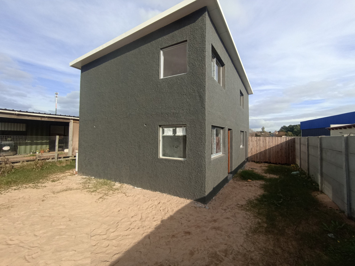 SE VENDEN 2 APARTAMENTOS EN ALTOS DE LA LAGUNA
