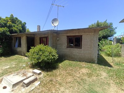 SE VENDE CASA 3 DORMITORIOS EN BIARRITZ A TERMINAR