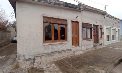 SE VENDE CASA MAS APTO SAN CARLOS