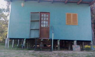 SE VENDE CASA EN BALNERIO LA ESMERALDA A 4 CUADRAS DE LA COSTA
