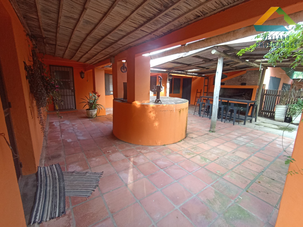 Chacra ID.133 - SE VENDE CHACRA DE 11 HECTAREAS CON CASA 