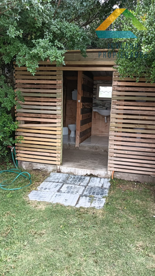 Chacra ID.182 - SE VENDE CHACRA 3 HECTAREAS CON TRES CASAS 