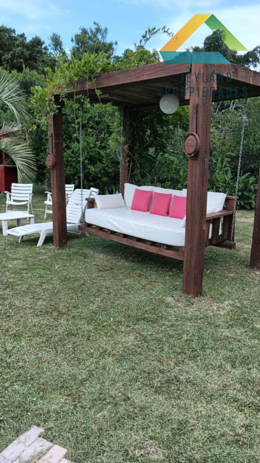 Chacra ID.182 - SE VENDE CHACRA 3 HECTAREAS CON TRES CASAS 