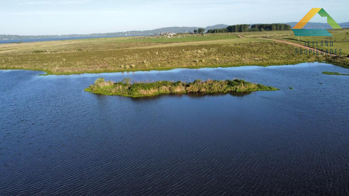 Chacra ID.28 - SE VENDE CHACRA 5 HECTAREAS EN COMPLEJO PRIVADO LAGUNA DEL SAUCE
