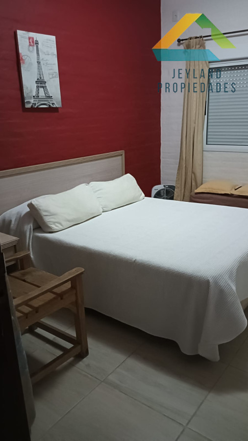 Chacra ID.182 - SE VENDE CHACRA 3 HECTAREAS CON TRES CASAS 