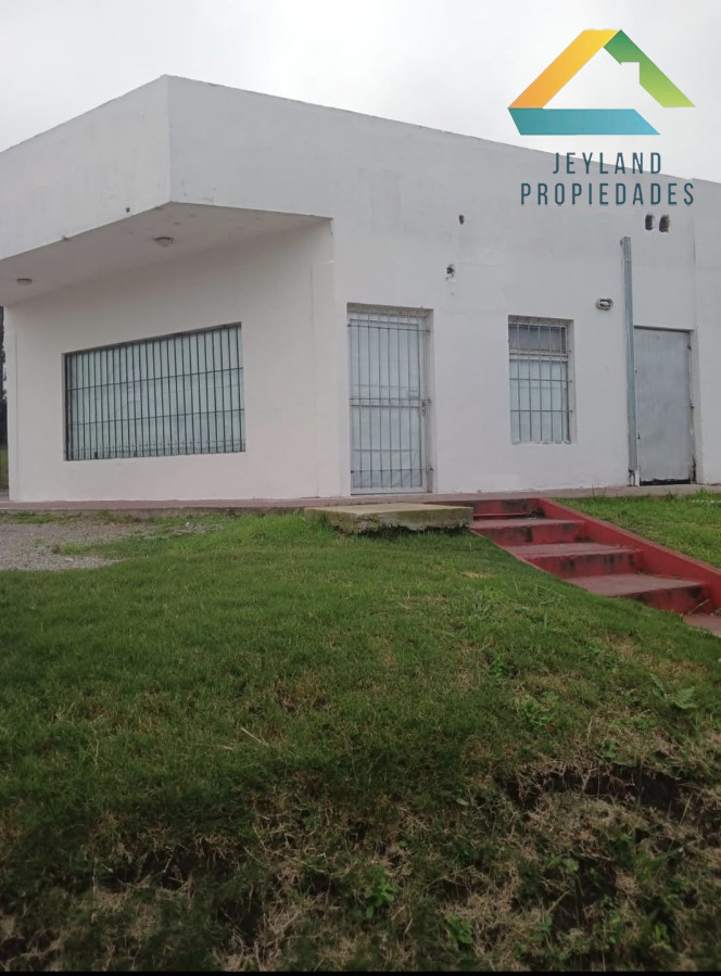 Local Comercial ID.125 - SE ALQUILA LOCAL COMERCIAL CON DOS AMBIENTES Y UN BAÑO EN Bª BIARRITZ