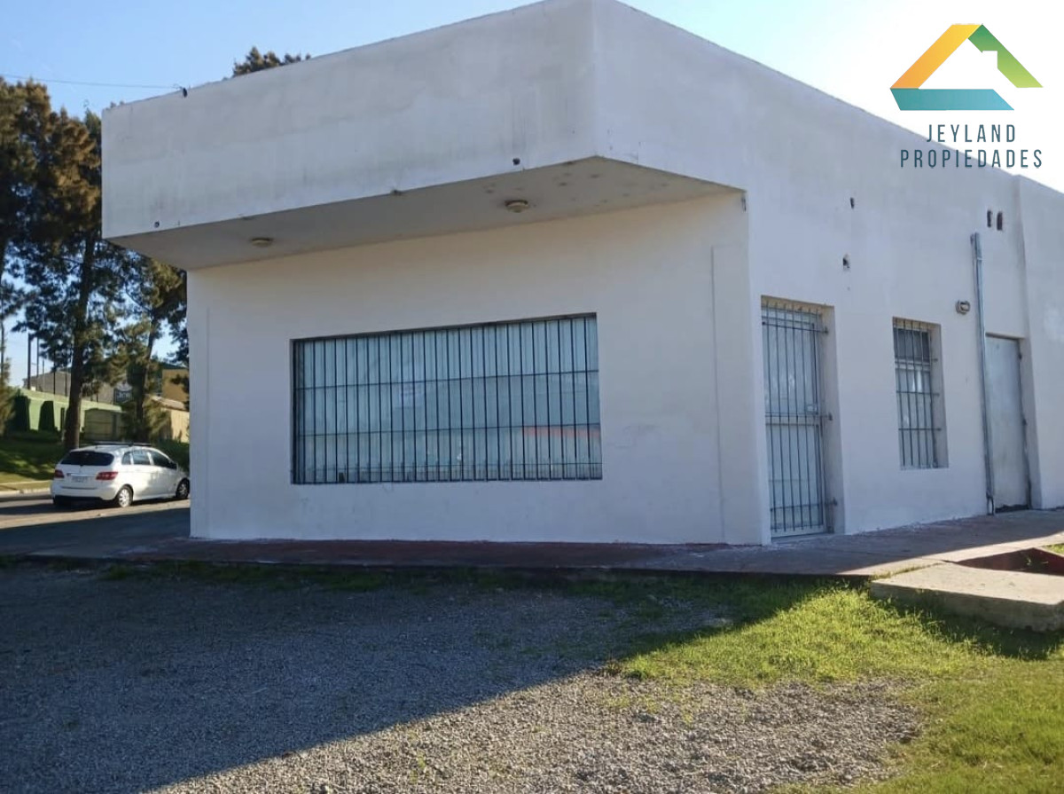 Local Comercial ID.125 - SE ALQUILA LOCAL COMERCIAL CON DOS AMBIENTES Y UN BAÑO EN Bª BIARRITZ