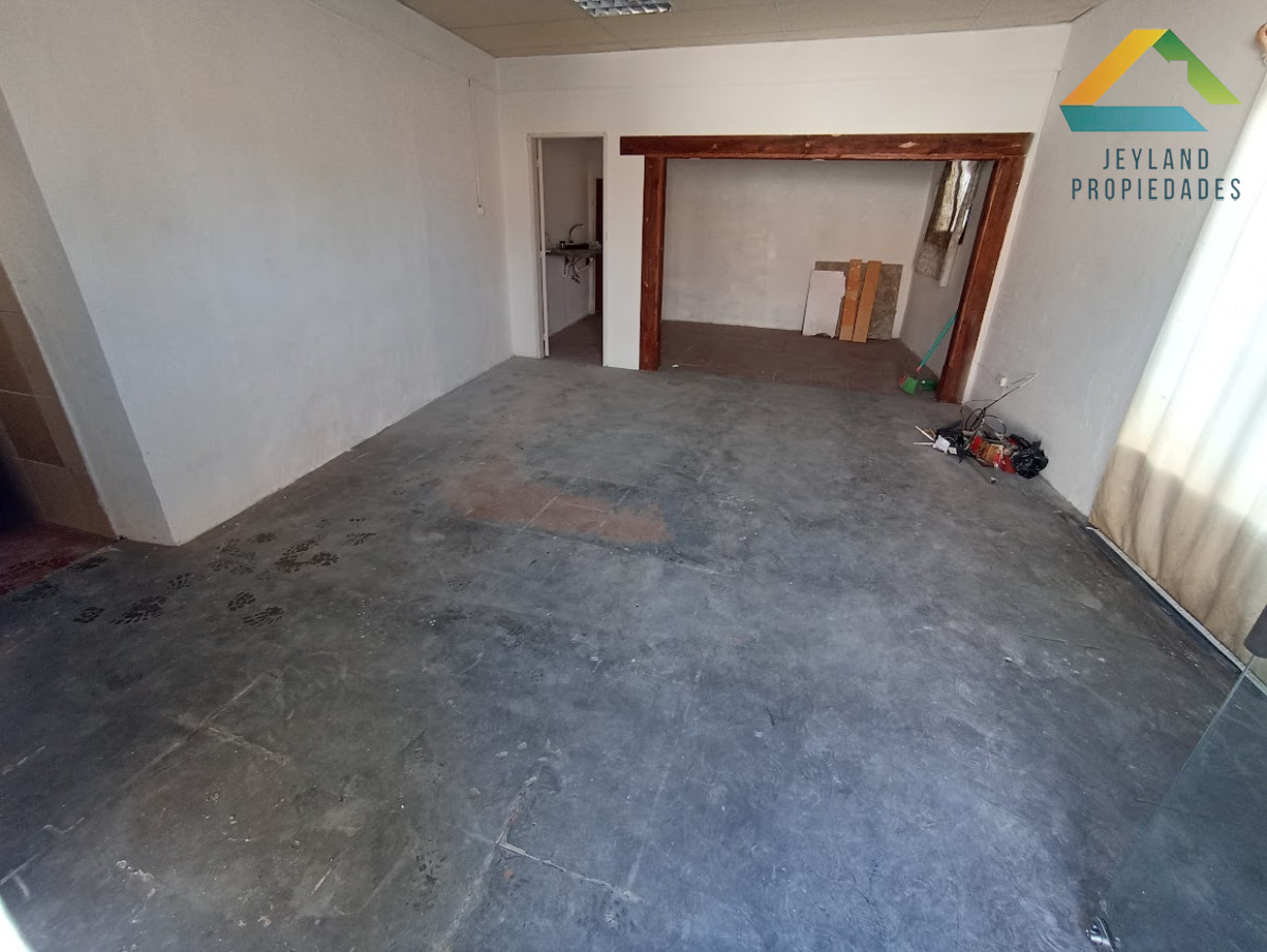 Local Comercial ID.138 - SE ALQUILA LOCAL COMERCIAL 19 DE ABRIL C GARANTIAS