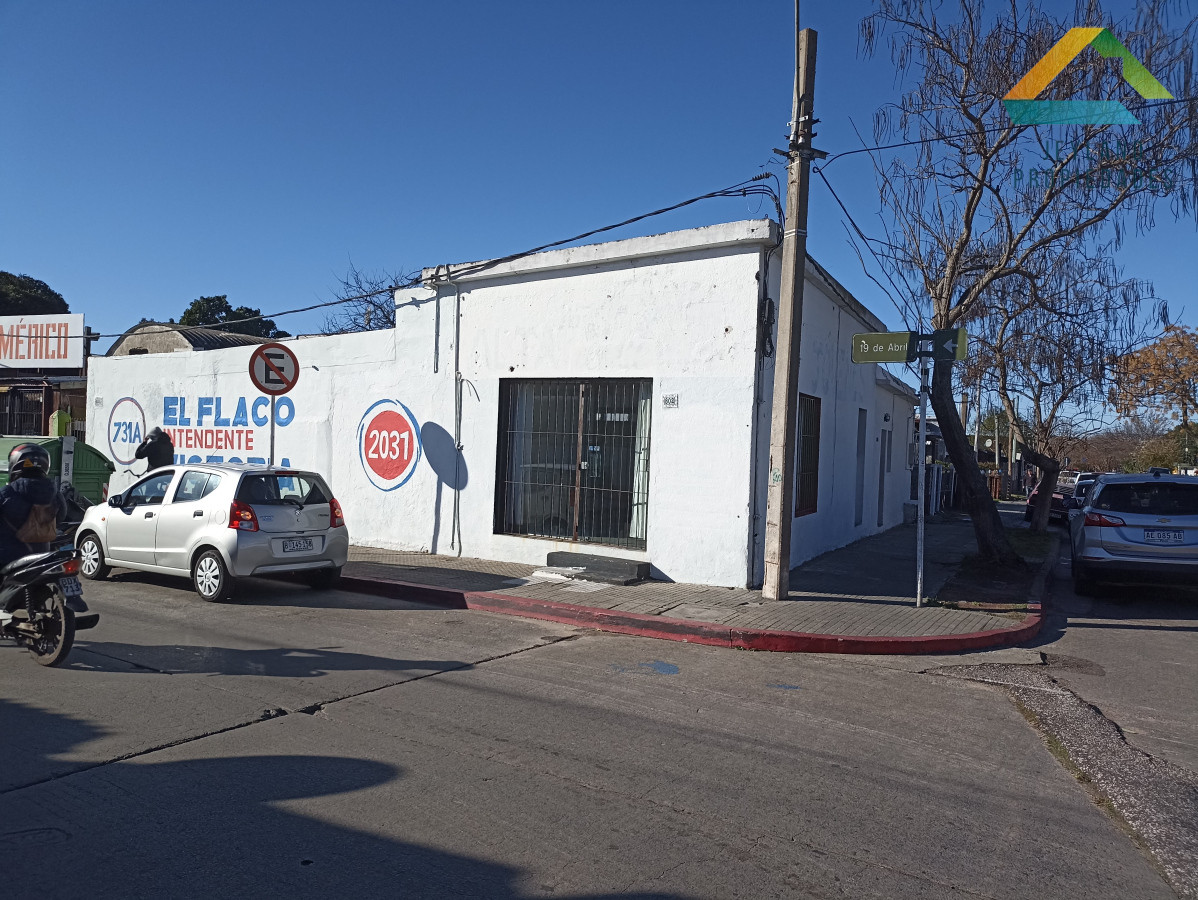 Local Comercial ID.138 - SE ALQUILA LOCAL COMERCIAL 19 DE ABRIL C GARANTIAS