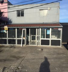 SE VENDE  LOCAL COMERCIAL AMPLIO EN BIARRITZ