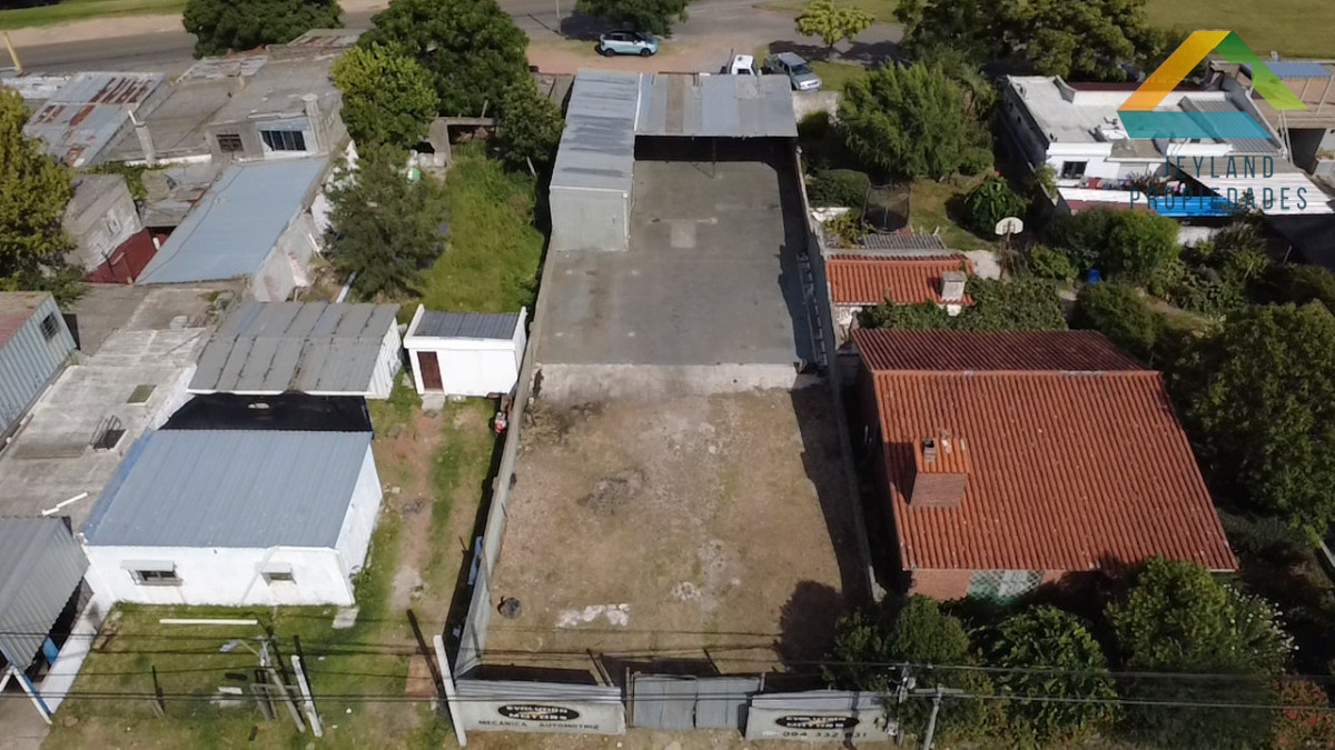 Terreno ID.423 - SE VENDE TERRENO CON MEJORAS 