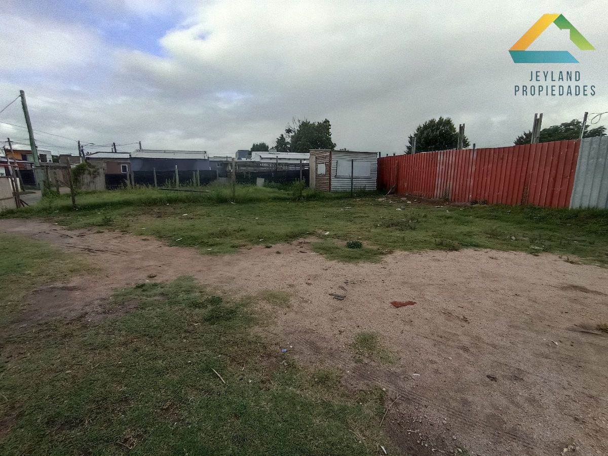 Terreno ID.77 - SE VENDE TERRENO ESQUINERO EN MALDONADO NUEVO 
