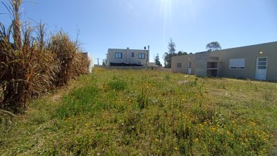 SE VENDE TERRENO EN BARRIO 4H