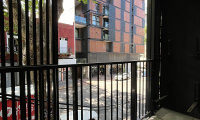 A estrenar, primer piso por ascensor.