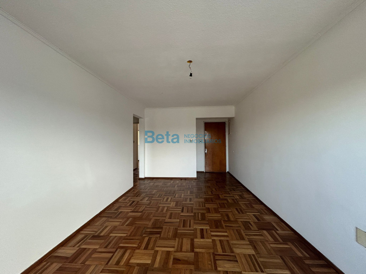 Apartamento ID.16 - Alquiler  Apartamento dos Dormitorios Buceo 