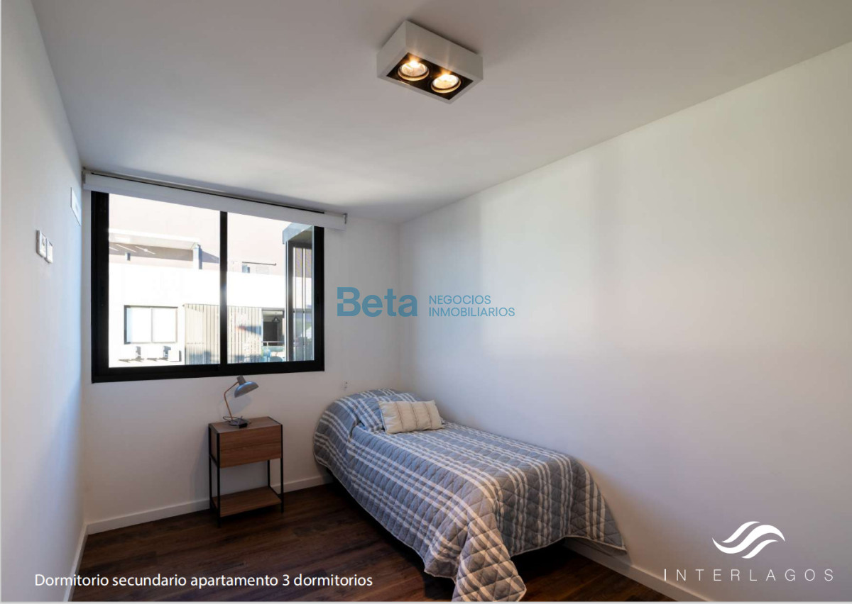 Apartamento ID.15 -  Venta Apartamento INTERLAGOS 3 dormitorios, terraza y Cochera 