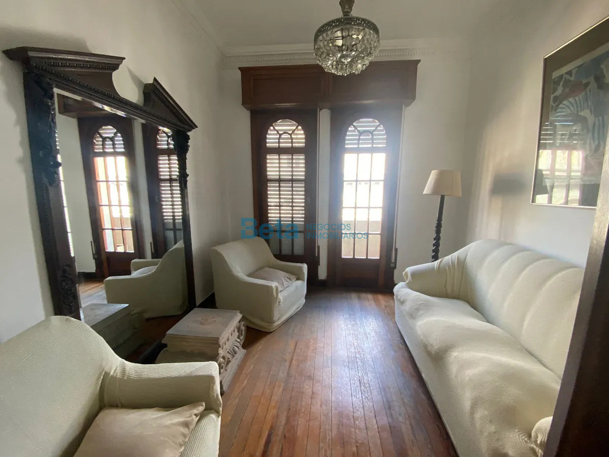 Apartamento ID.17 - Alquiler Apartamento  tres dorm Amoblado Ciudad vieja 