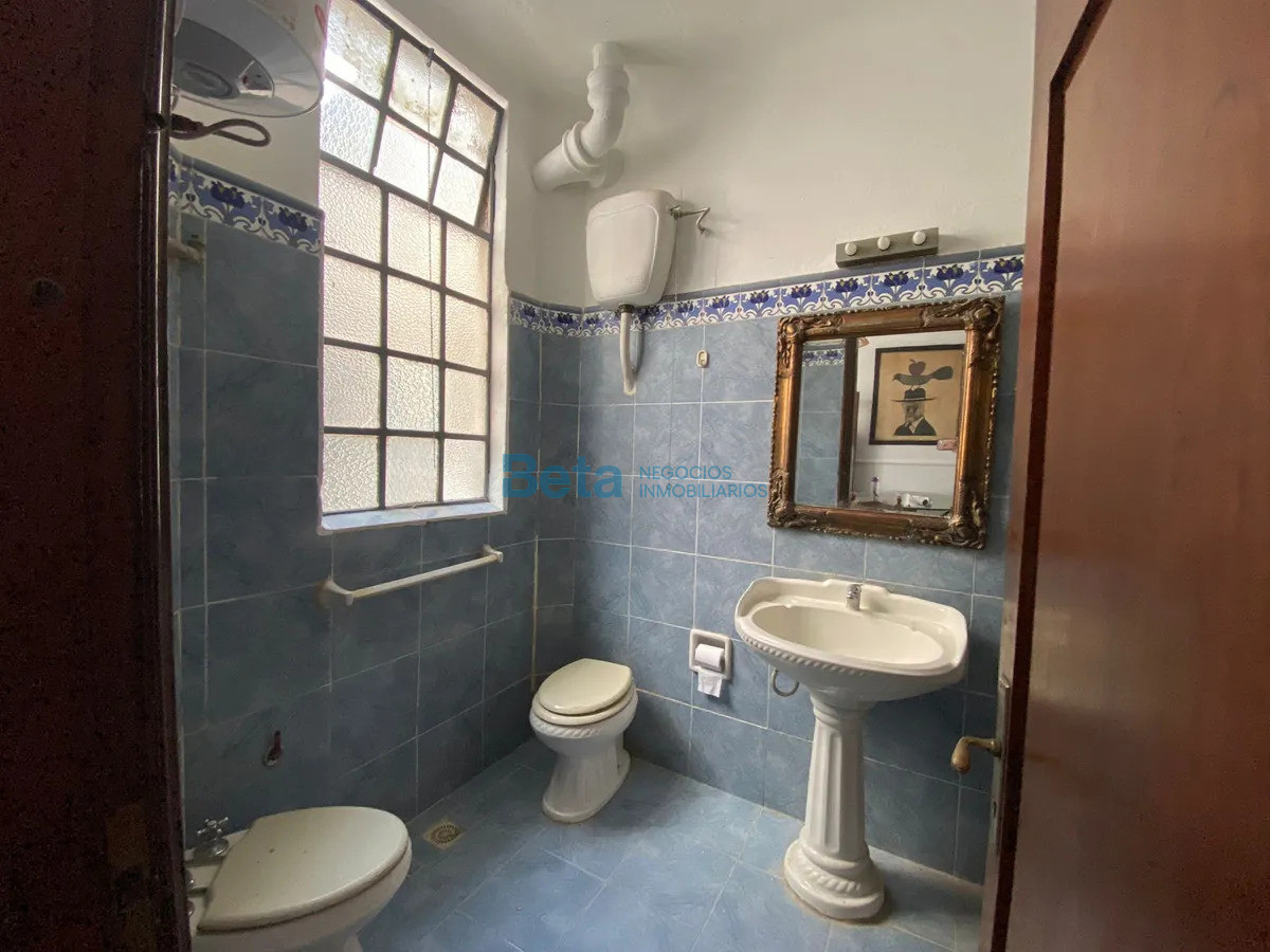 Apartamento ID.17 - Alquiler Apartamento  tres dorm Amoblado Ciudad vieja 