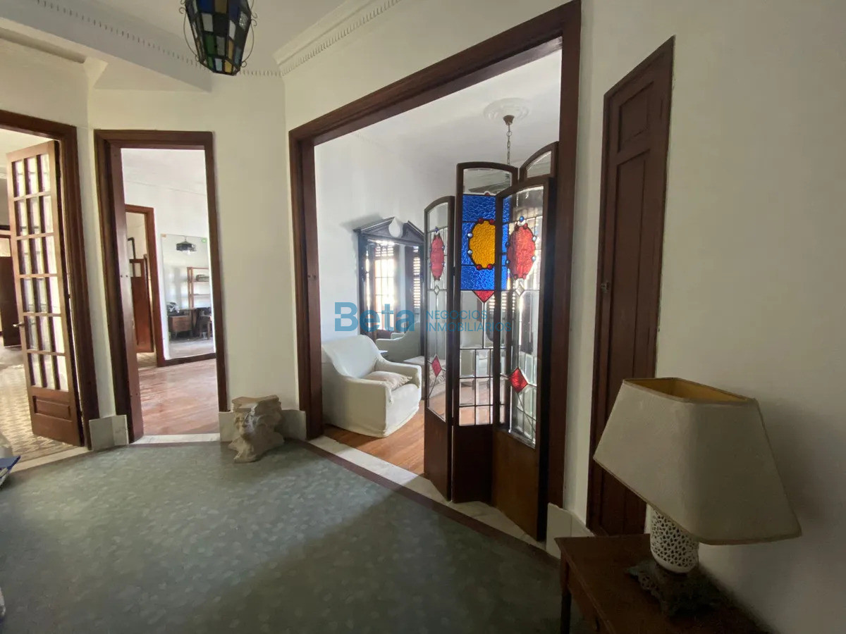 Apartamento ID.31 - VENTA DE APARTAMENTO 3 DORM Y SERVICIO CIUDAD VIEJA 