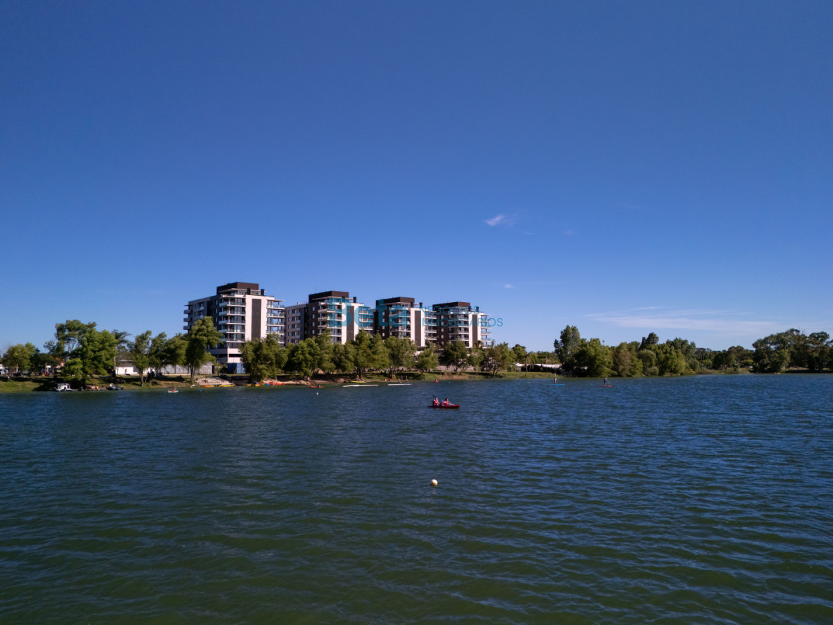 Apartamento ID.10 - VENTA INTERLAGOS APARTAMENTO DOS DORM, TERRAZA Y GARAJE 