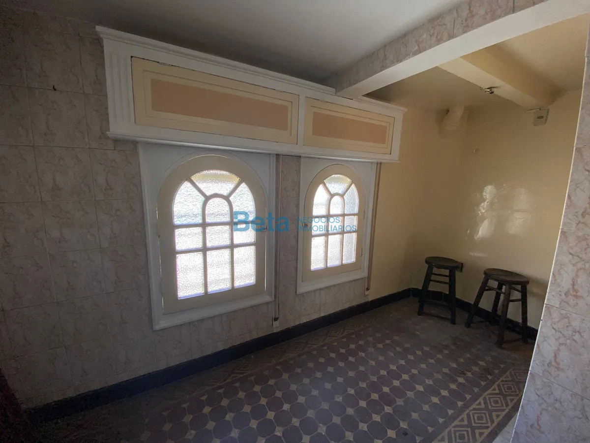 Apartamento ID.31 - VENTA DE APARTAMENTO 3 DORM Y SERVICIO CIUDAD VIEJA 